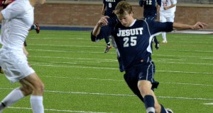 Jesuit Soccer Falls in Playoffs