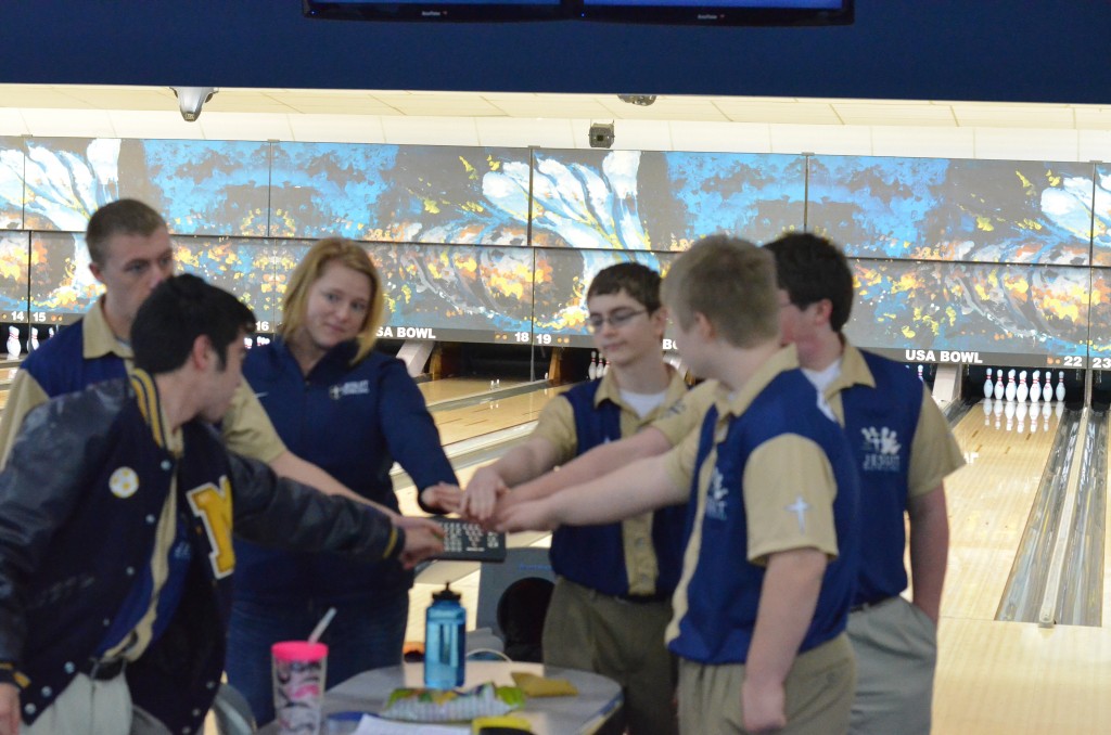 Bowling Team Looks to Regionals After Winning District