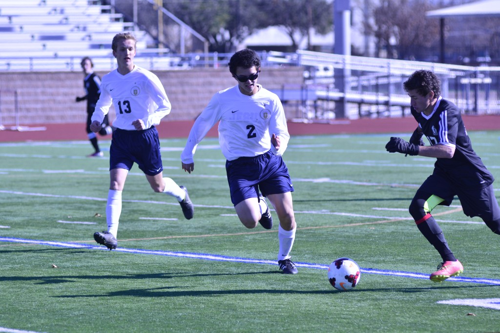 Jesuit Soccer Plays Tough at 2015 Meinster