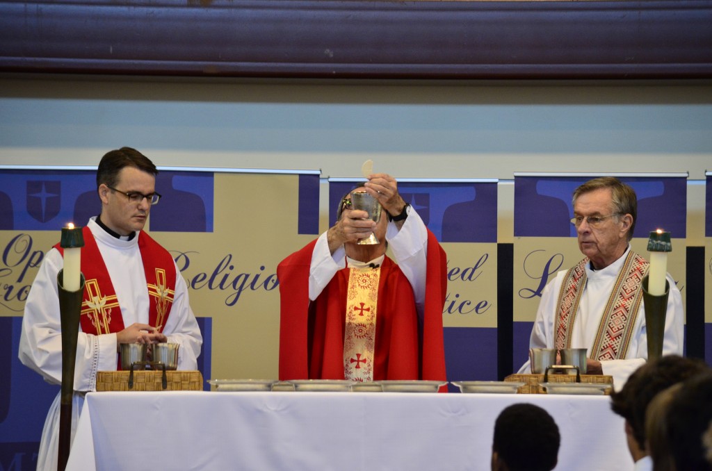 Mass of Holy Spirit Sparks the New Year