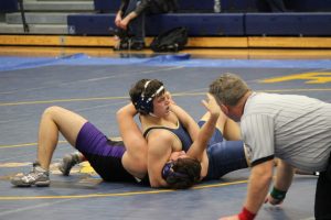 Schonberg pinning Richardson opponent