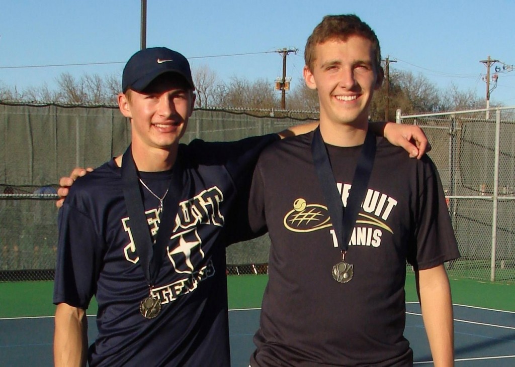 Jesuit Tennis Dominates a Stacked Greenhill Team