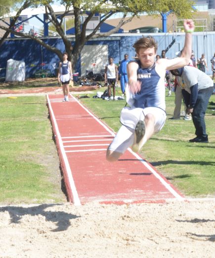 Jesuit Shines In Sheaner Relays