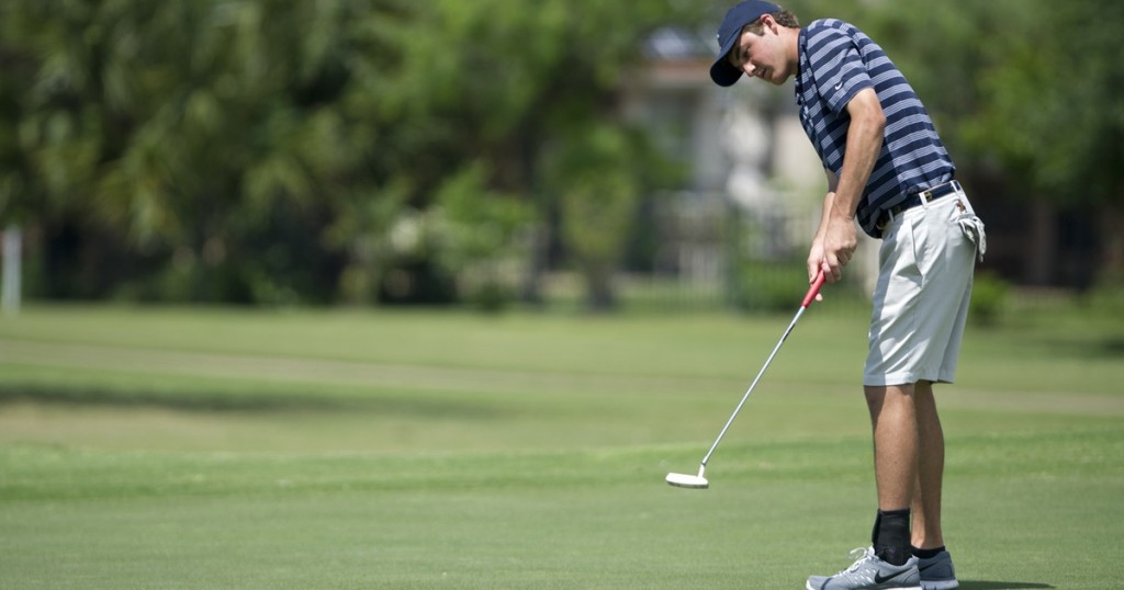 Jesuit Golf Advances to Regionals