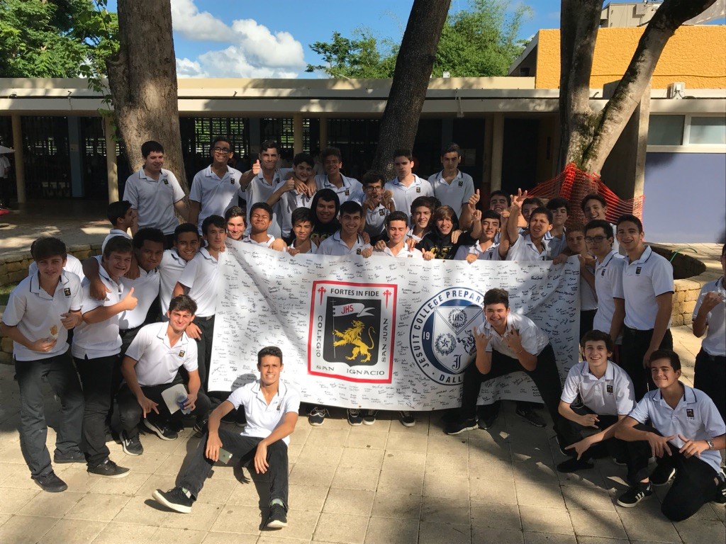 Jesuit Dallas Sends Sign of Solidarity to Colegio San Ignacio de Loyola