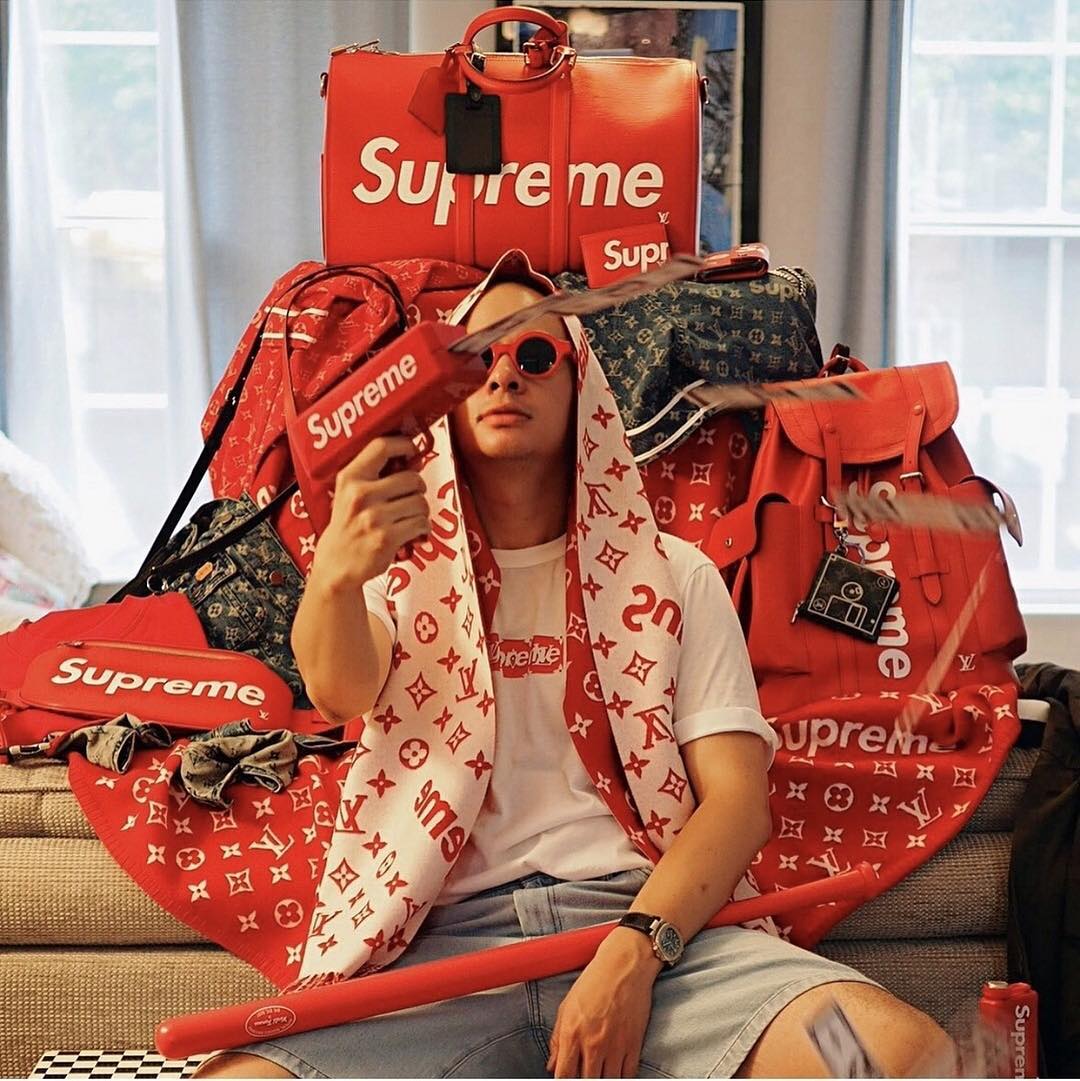 Supreme реклама