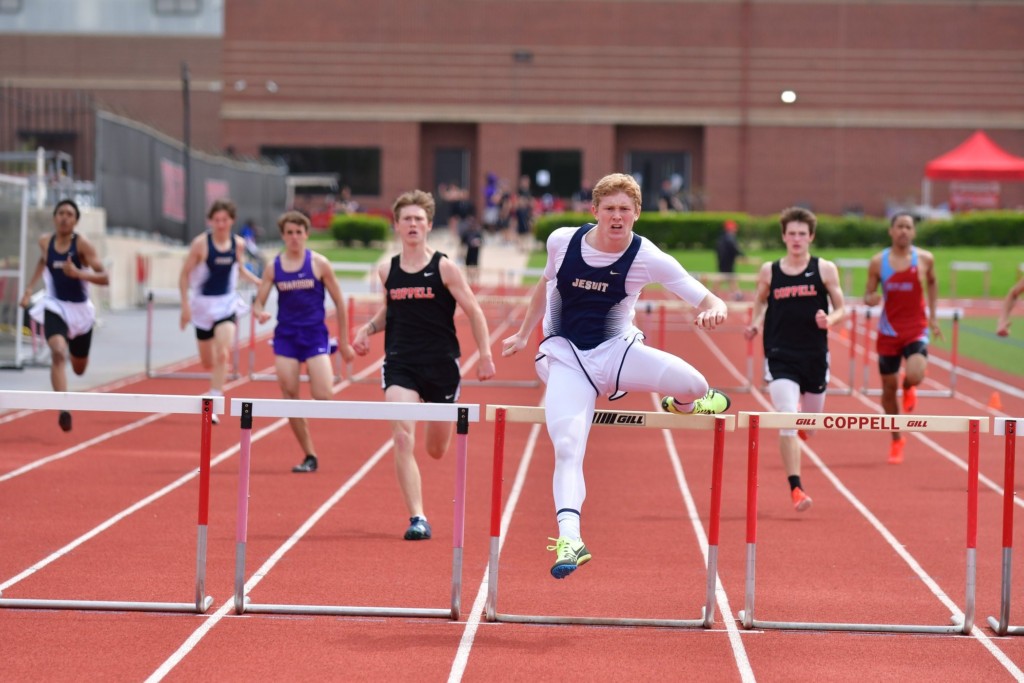 Jesuit Track and Field Puts on a Strong Performance at the District Championships