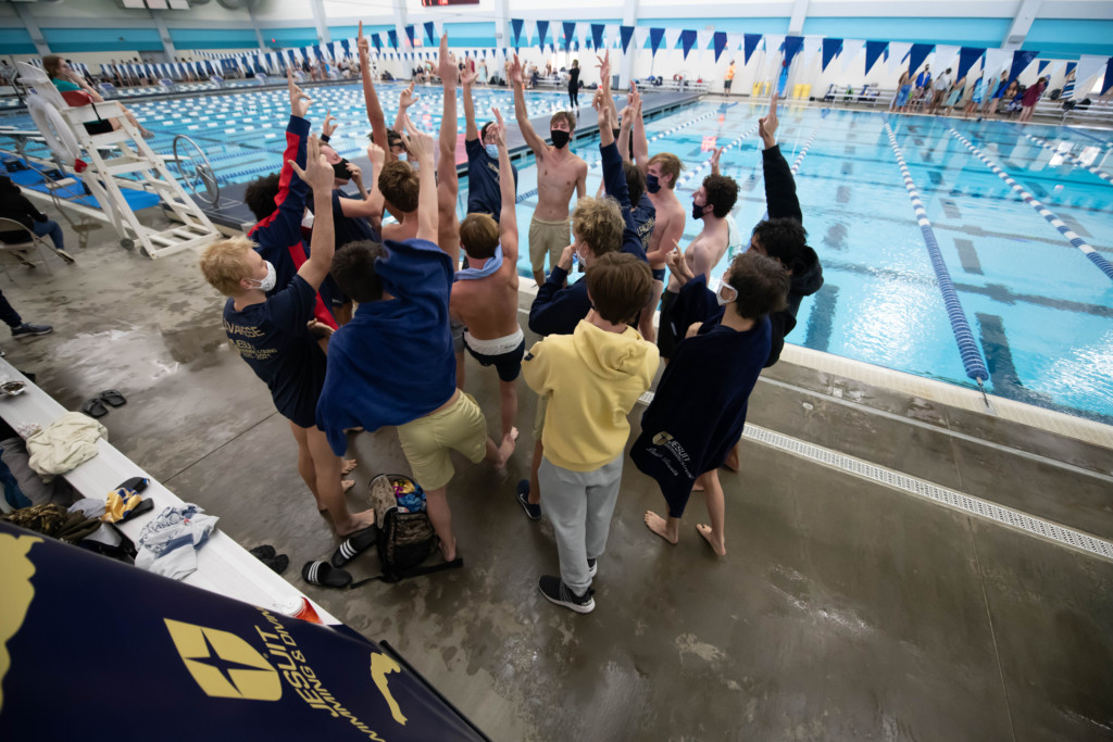 Jesuit Swimming And Diving Continues an 18-0 Undefeated Streak