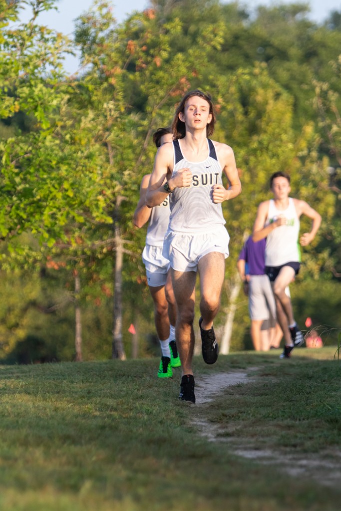 Cross Country: Jesuit Impresses in First Meets of New Season
